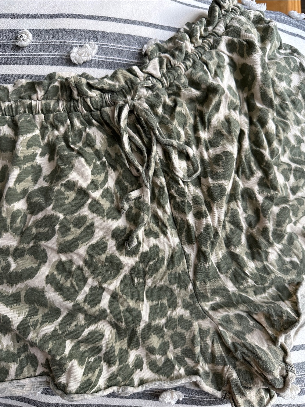 aerie 100% Cotton Olive Green Leopard Print Drawstring Shorts